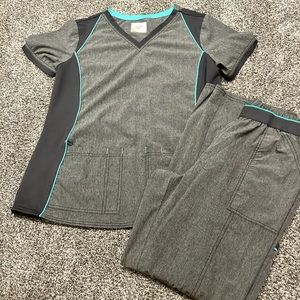Scrubstar size large. Gray and teal
